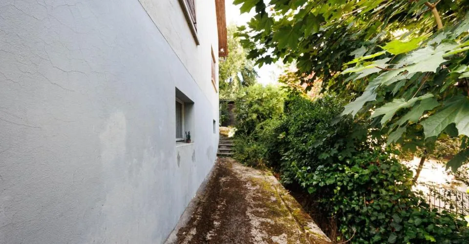 Maison familiale de 7 piÃ¨ces Ã DelÃ©mont avec terrain de 875 m2 – Foto 6 von 9