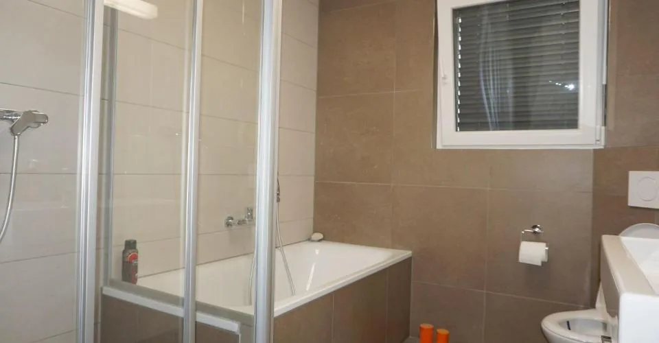 ARI-247 - Attique de 5,5 pièces pour 140 m2 habitable et 128 m2 de terrasse – Foto 5 von 13