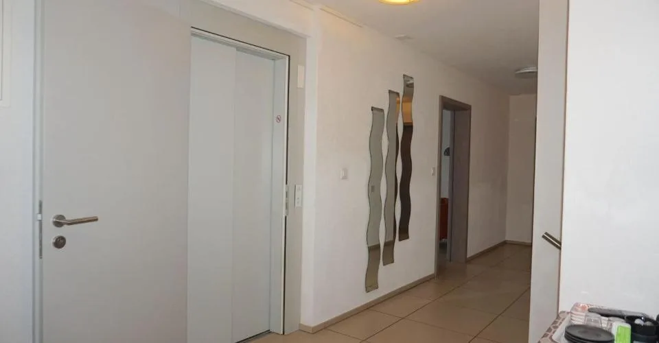ARI-247 - Attique de 5,5 pièces pour 140 m2 habitable et 128 m2 de terrasse – Foto 3 von 13
