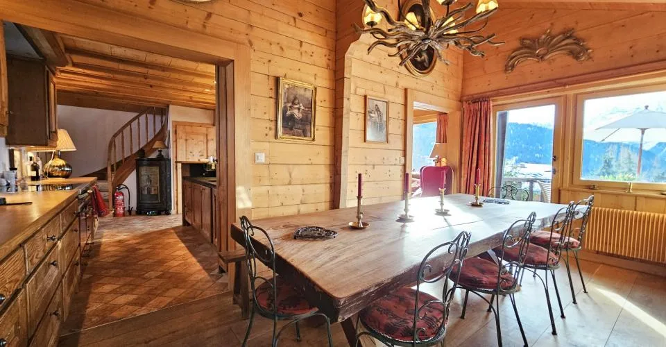 CHALET OFFRANT DE BEAUX VOLUMES – photo 2 sur 13