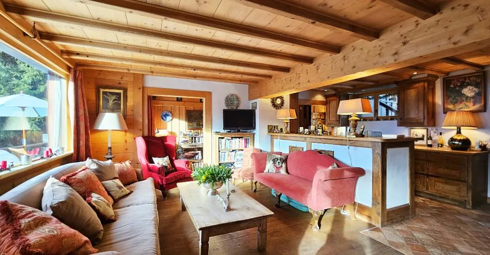 CHALET OFFRANT DE BEAUX VOLUMES – photo 3 sur 13