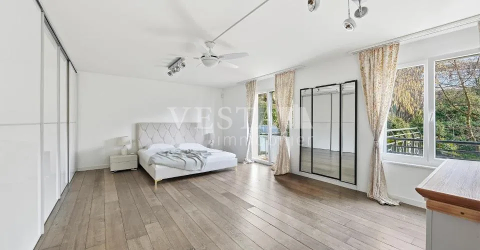EXCLUSIVITÉ - APPARTEMENT AVEC VUE À MONTREUX
