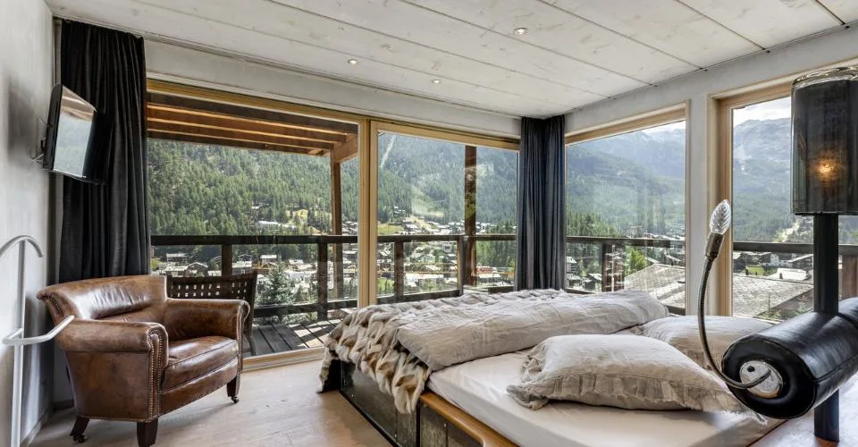 Extraordinaire appartement en triplex avec des vues époustouflantes – Foto 10 von 12
