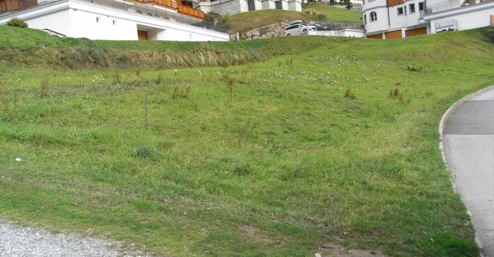 Terrain à bâtir dans le quartier du Gribelier, en dehors du centre du village de Loèche-les-Bains – Foto 3 von 5