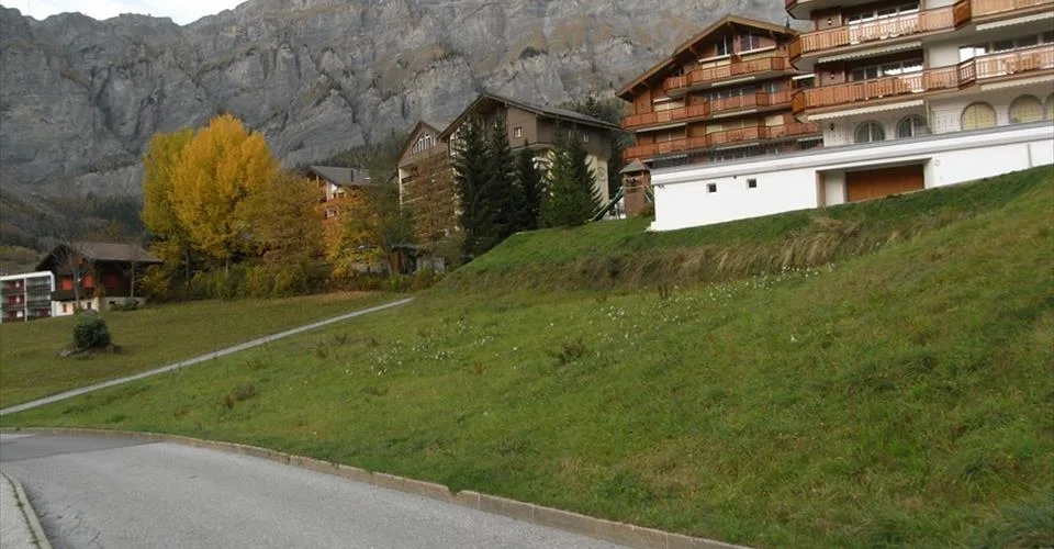 Terrain à bâtir dans le quartier du Gribelier, en dehors du centre du village de Loèche-les-Bains – Foto 5 von 5
