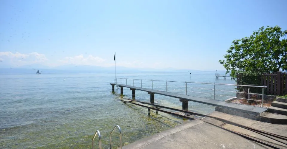 SAINT-PREX - DEUX VILLAS AU BORD DU LÉMAN, AVEC ACCÈS PRIVATIF AU LAC – foto 9 di 13