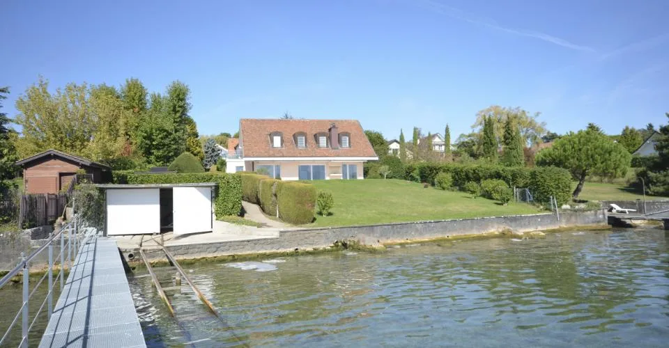 SAINT-PREX - DEUX VILLAS AU BORD DU LÉMAN, AVEC ACCÈS PRIVATIF AU LAC – foto 4 di 13