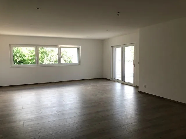 SPECIAL INVESTISSEUR - MAGNIFIQUE APPARTEMENT DE 4.5 PCS AU 1ER ETAGE – photo 8 sur 13