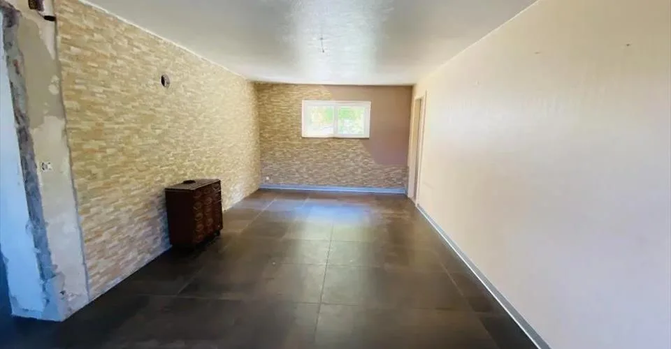 Maison à rénover! Avec beaucoup de potentiel