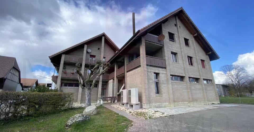 Appartement en duplex avec balcon dans un endroit calme – Foto 9 von 9