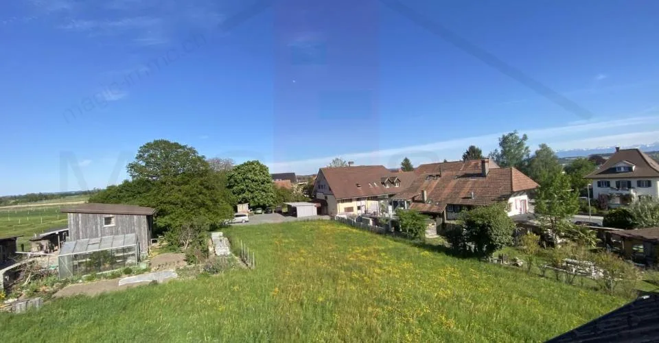 Appartement en duplex avec balcon dans un endroit calme – Foto 8 von 9