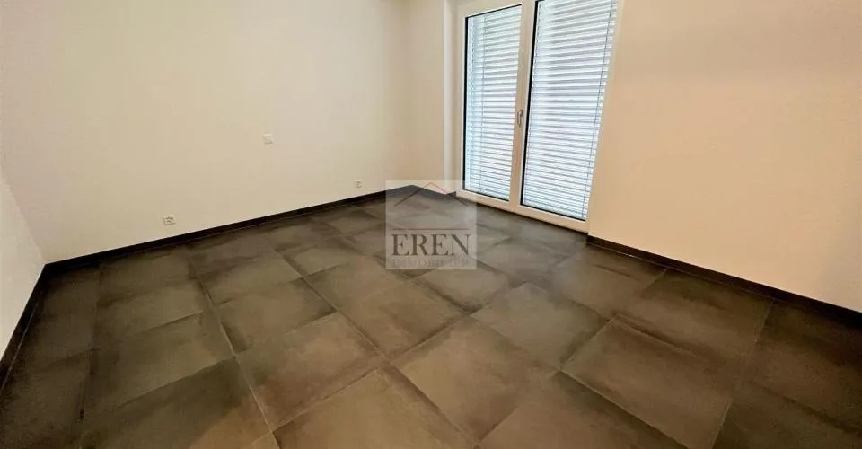 Spacieux attique 2,5p de 90m2 et grande terrasse de 29 m2 au centre de Fully – photo 31 sur 35