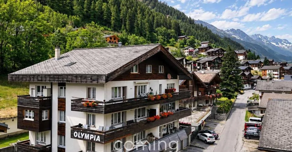 Vivre avec une vue imprenable dans le Lötschental - charmant appartement de 4,5 pièces à Wiler