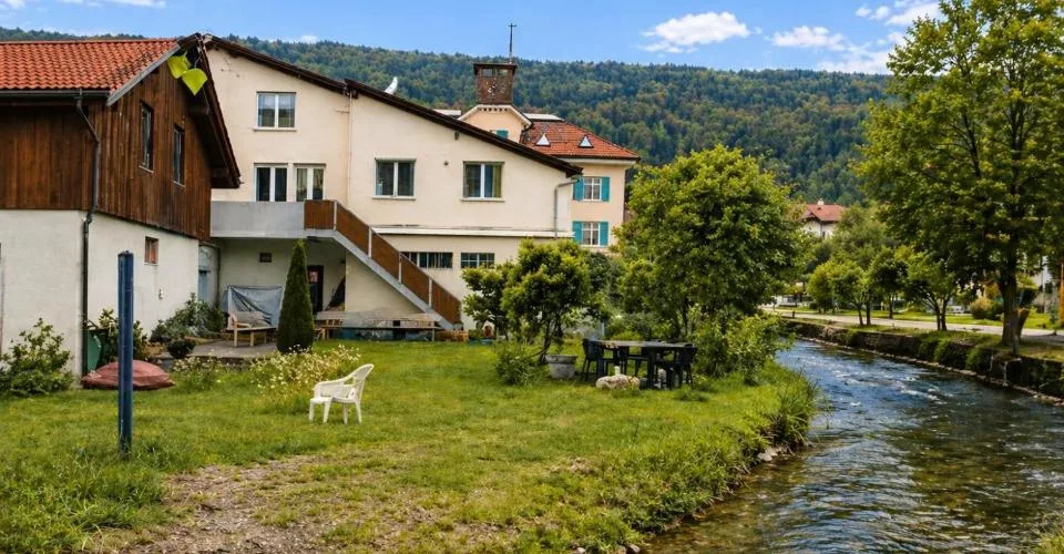 Propriété plurifamiliale de rendement! Cormoret JU-Bernois – foto 3 di 4