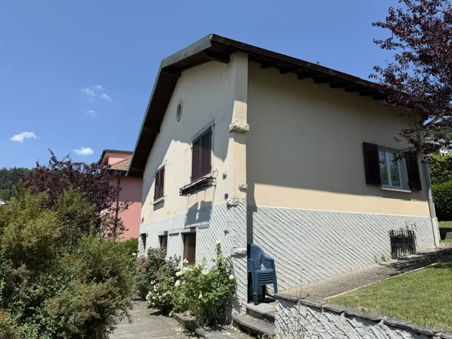 Belle maison individuelle avec garage et jardin