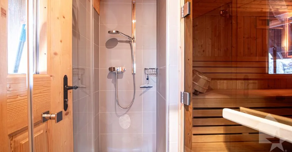 Séduisant appartement en duplex au centre du village – Foto 8 von 13