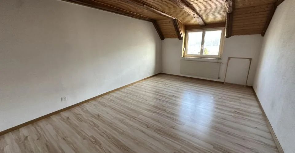 St-Imier, immeuble de 5 appartements avec possibilité d'acquérir 10 garages