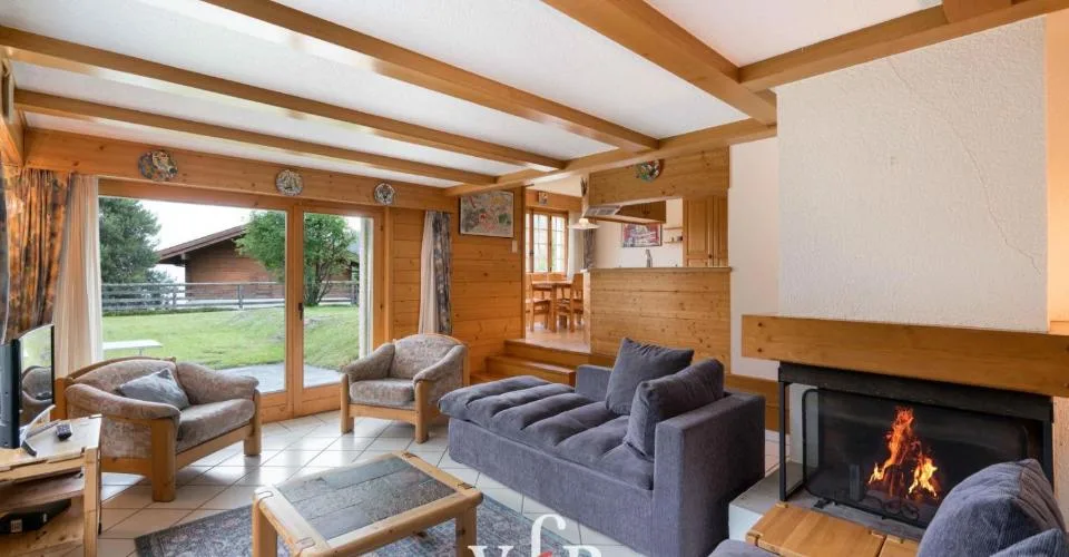 Superbe appartement de 3.5 pièces avec jardin à Verbier, dans le secteur Plan Pra – photo 2 sur 13