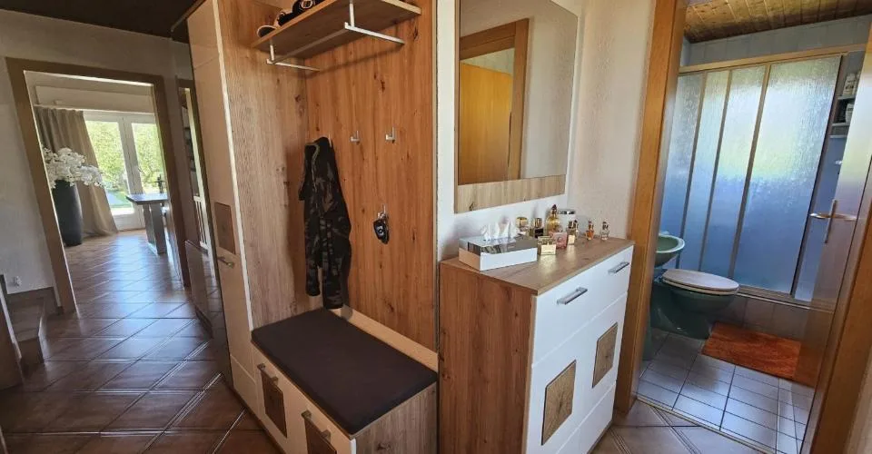À vendre à Courgenay maison individuelle de 5 pièces avec jardin