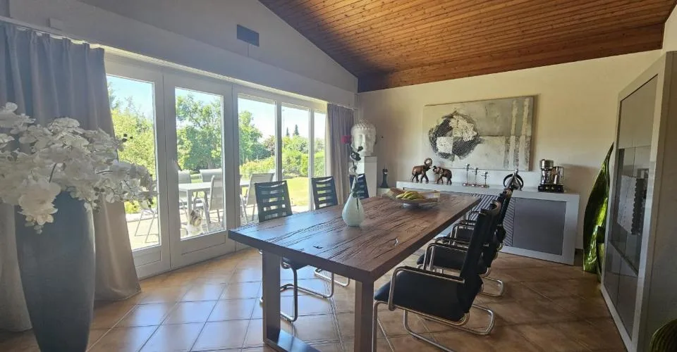 À vendre à Courgenay maison individuelle de 5 pièces avec jardin