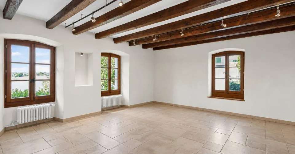 Magnifique maison villageoise au cœur de Mex avec jardin
