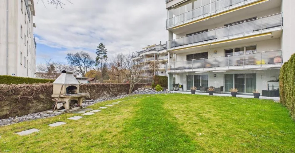 Appartement moderne de 5,5 pièces avec jardin de 290m2 à Wetzikon – photo 12 sur 13