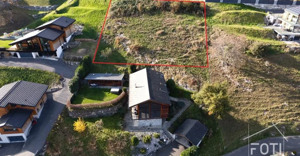 Terrain constructible de 1338 m² avec vue à Collombey-Muraz