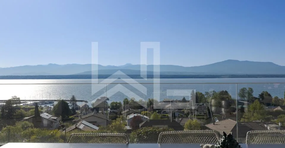 Propriété contemporaine d'exception – Vue panoramique lac