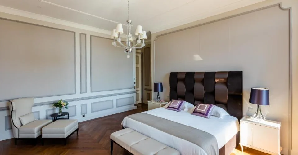 Résidence luxueuse avec grande terrasse et vue imprenable sur le lac L – foto 6 di 13