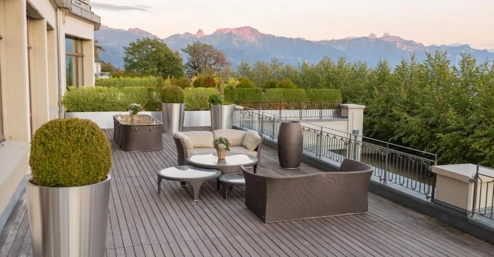 Résidence luxueuse avec grande terrasse et vue imprenable sur le lac L – foto 10 di 13