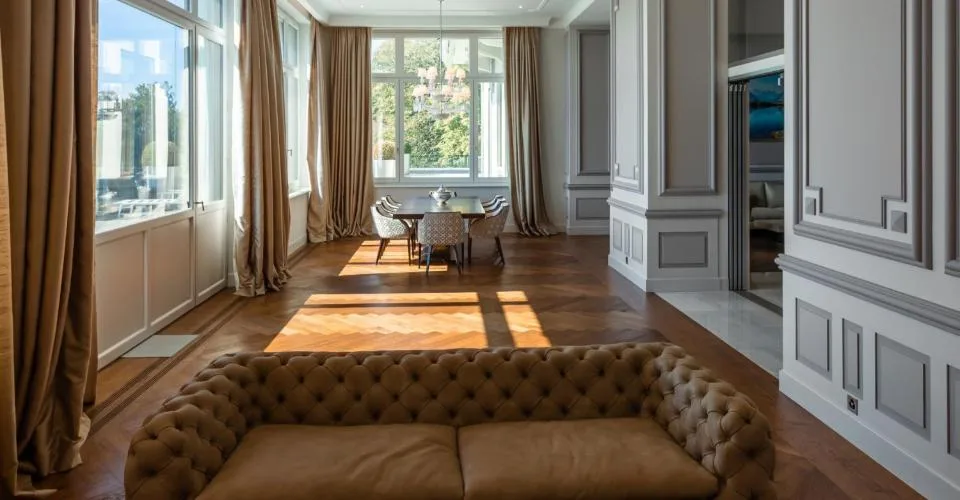 Résidence luxueuse avec grande terrasse et vue imprenable sur le lac L – foto 4 di 13