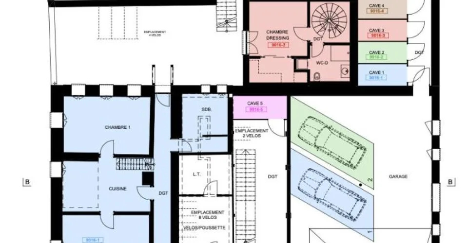 Belle ferme avec permis de construire pour 5 appartements.