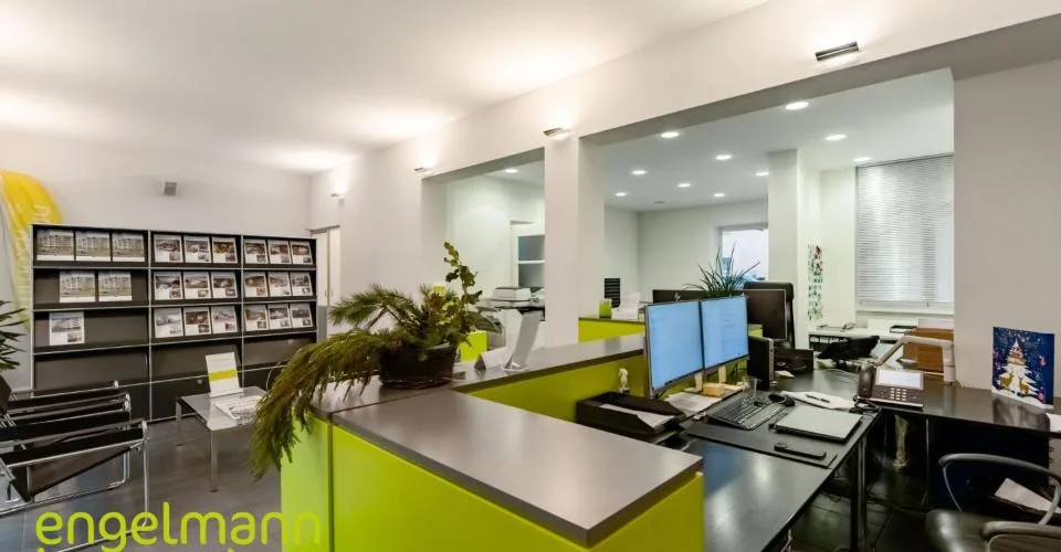 Propriété résidentielle et commerciale - Immeuble résidentiel et commercial