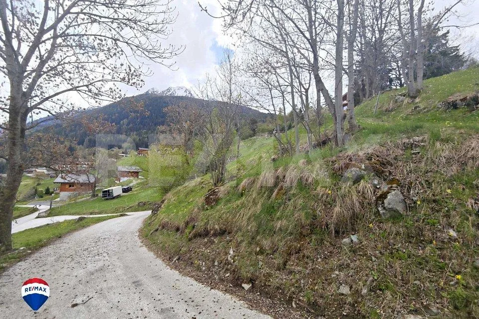 Terrain à bâtir pour 1 à 2 maisons en zone H20 – Foto 4 von 11