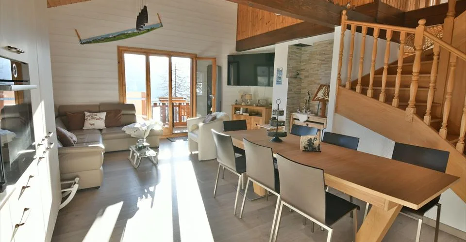 Magnifique duplex entièrement rénové aux Mayens-de-Chamoson/Ovronnaz