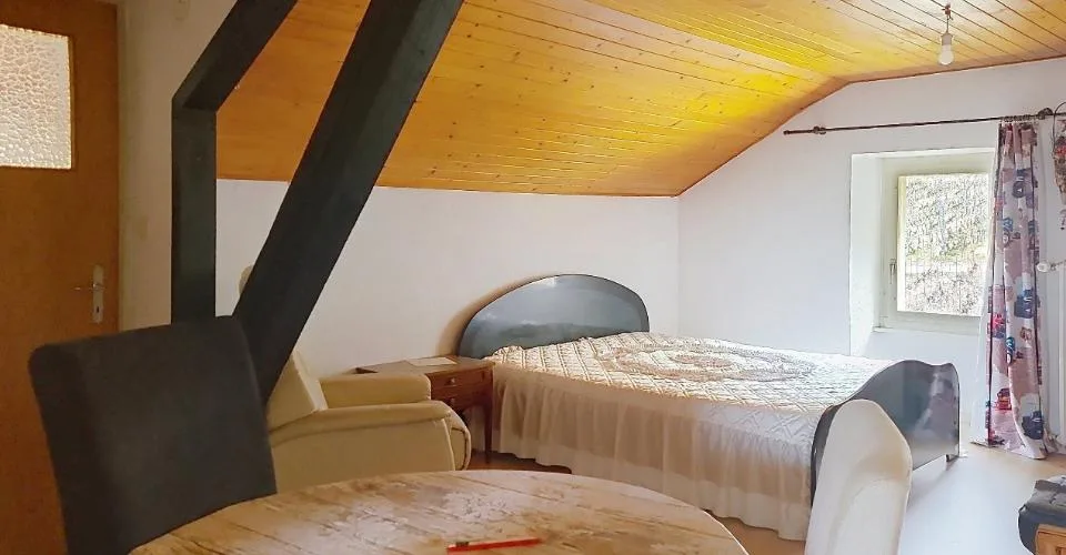 Pramagnon, maison familiale de 230m2 avec pelouse et places de parc extérieures