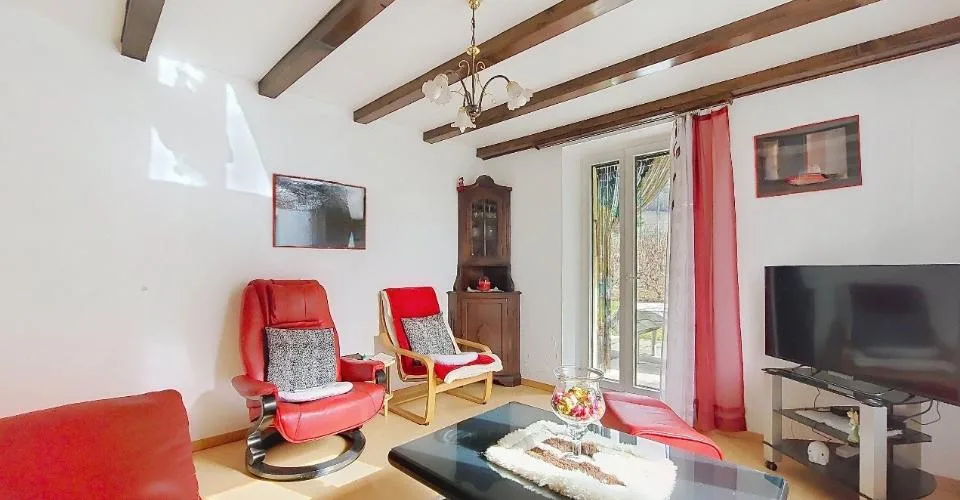 Pramagnon, maison familiale de 230m2 avec pelouse et places de parc extérieures