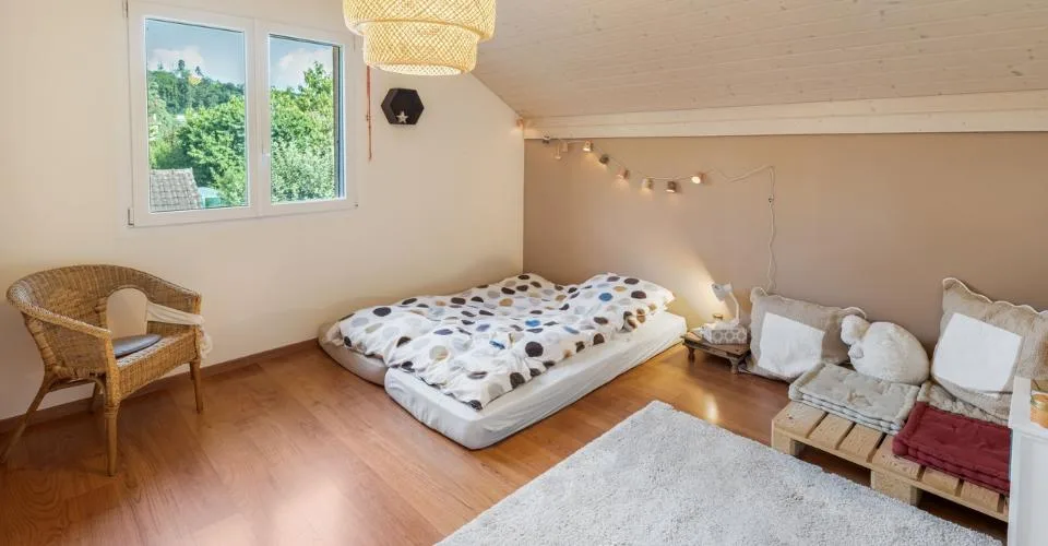 Lumineuse et vaste villa de 6.5 pièces