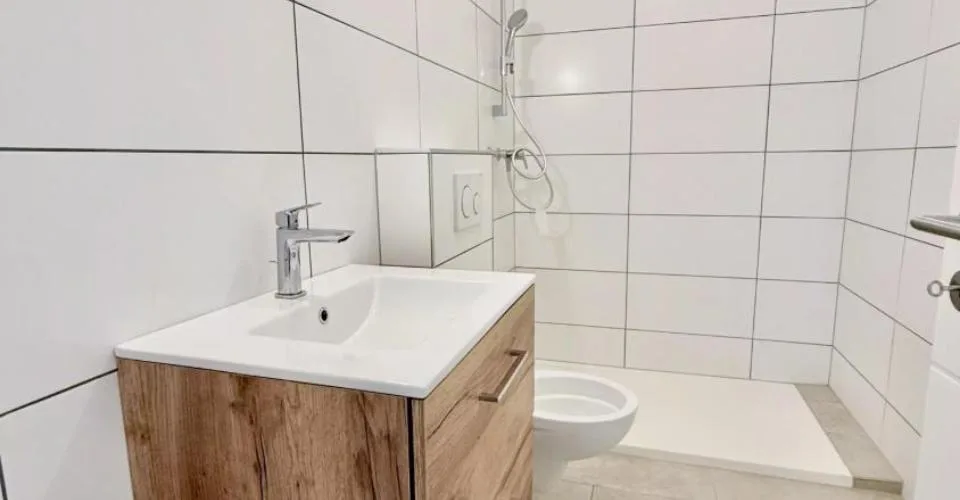 Splendide immeuble rénové avec cachet au coeur du vieux village de Vét