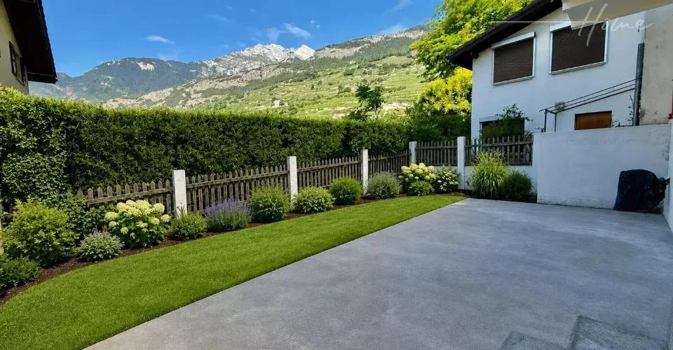 Splendide immeuble rénové avec cachet au coeur du vieux village de Vét