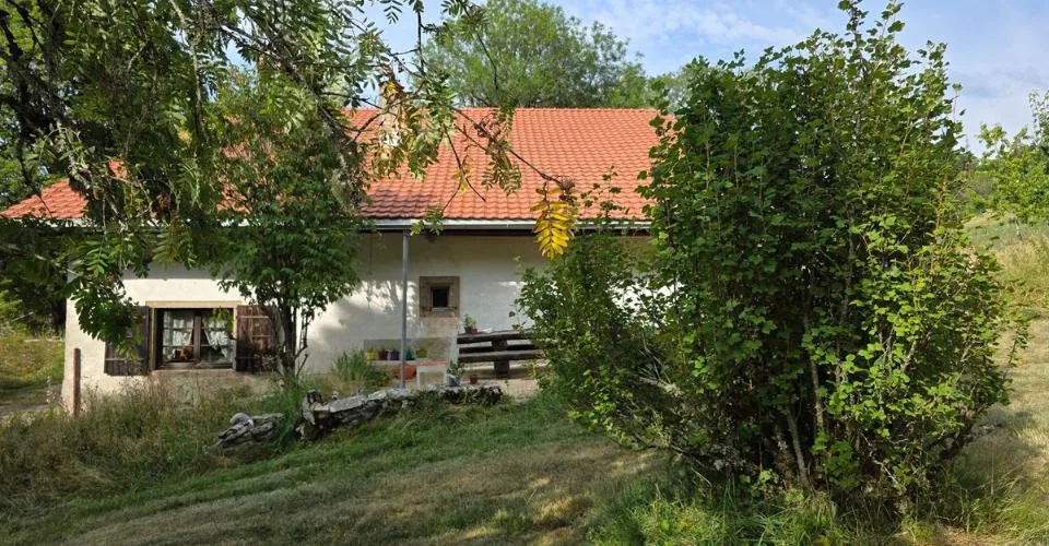 Charmante ferme rénovée avec un magnifique grand jardin – Foto 2 von 13