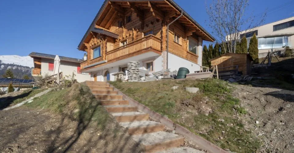 Superbe chalet au charme authentique – photo 2 sur 13