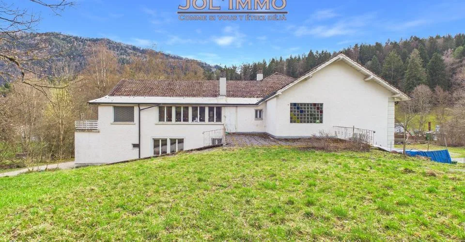 Propriété de caractère avec 3 appartements et terrain à bâtir à Perrefitte – foto 5 di 13
