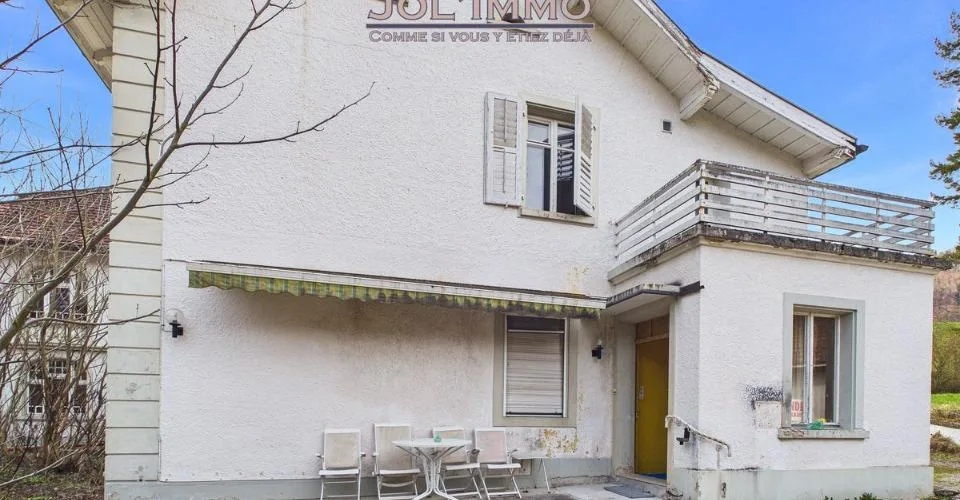 Propriété de caractère avec 3 appartements et terrain à bâtir à Perrefitte – foto 7 di 13