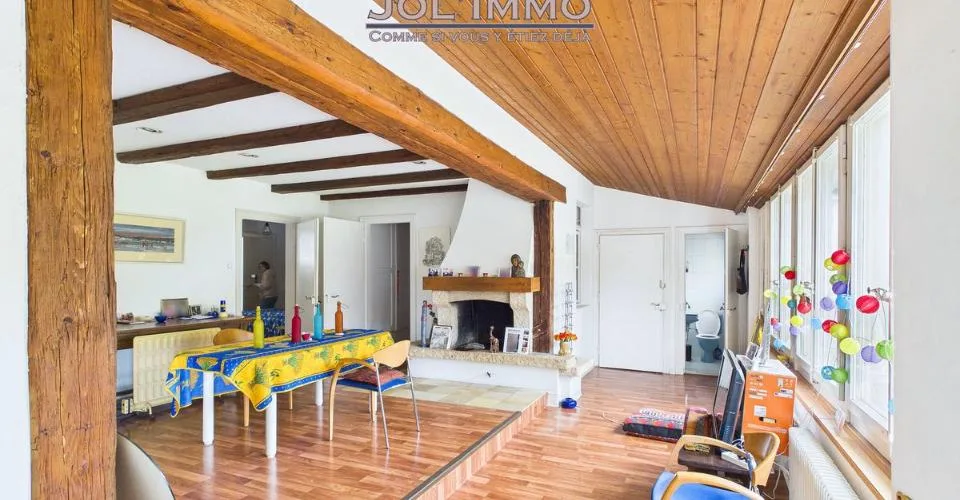 Propriété de caractère avec 3 appartements et terrain à bâtir à Perrefitte – foto 8 di 13