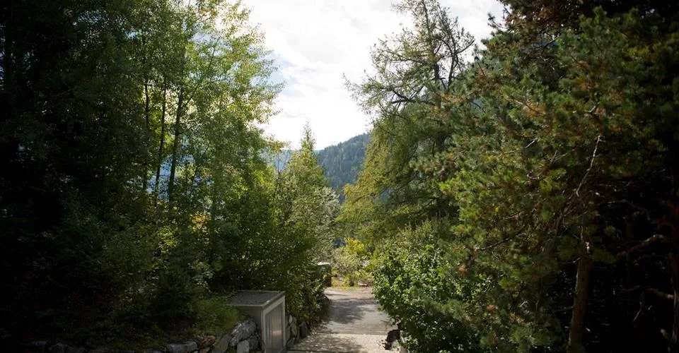 Chalet d'exception au coeur d'Ovronnaz, dans un cadre naturel unique – photo 4 sur 5