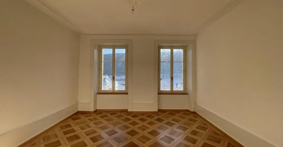 St-Imier, bel immeuble locatif de 16 app. et 7 garages