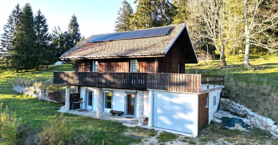Mont-Soleil, charmant chalet de 4.5 pièces en pleine nature avec garage – Foto 9 von 13