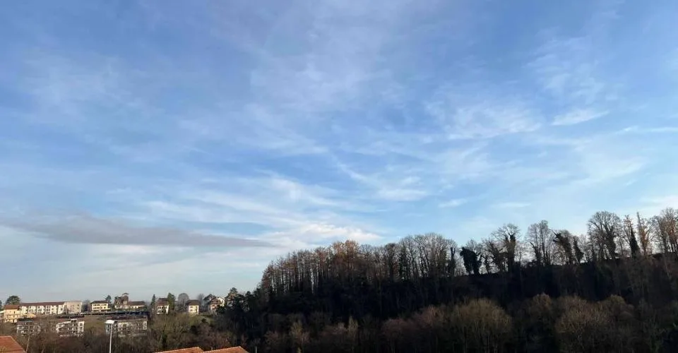 Magnifique villa individuelle de 7½ pièces avec vue dégagée, terrasse et grand jardin verdoyant