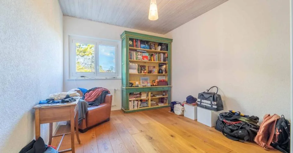 Magnifique villa individuelle de 7½ pièces avec vue dégagée, terrasse et grand jardin verdoyant